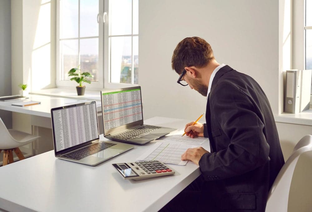What Should I Look for When Choosing a Bookkeeping Service?